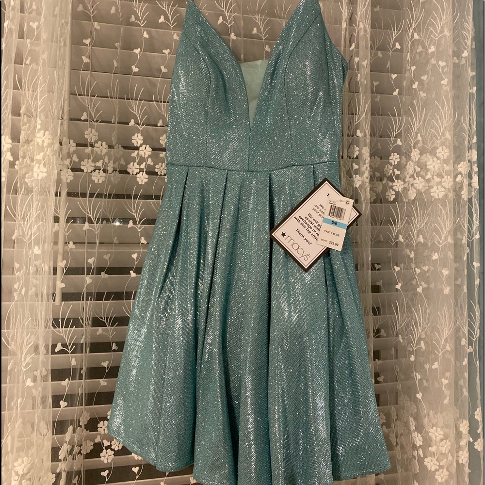 Beautiful Junior’s dress